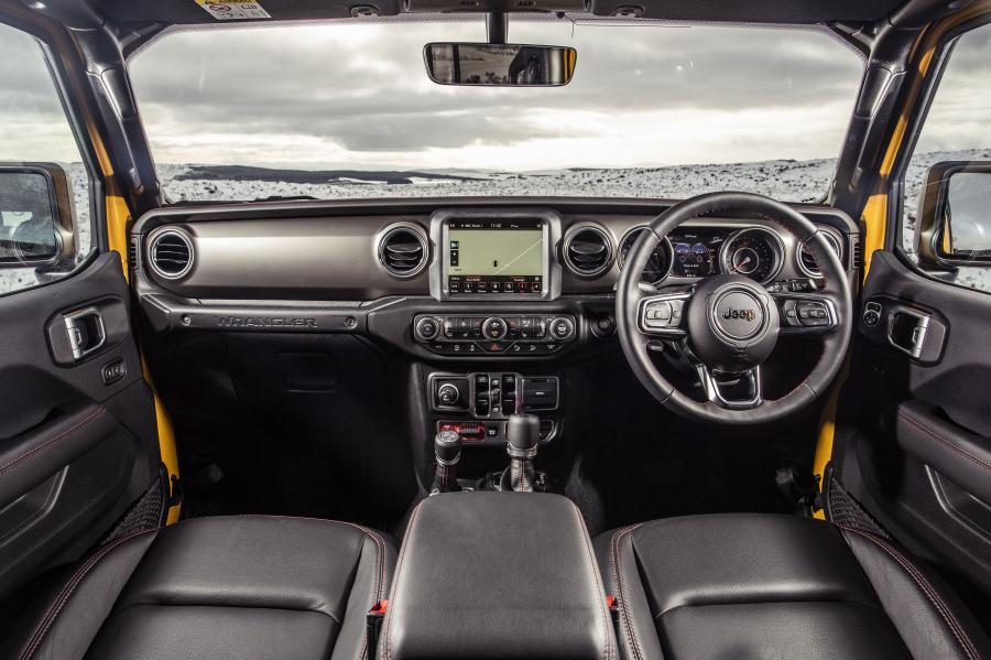 Торпедо Jeep Wrangler Unlimited Rubicon (JL) 2019 года  (UK) (фото 6 из 23)